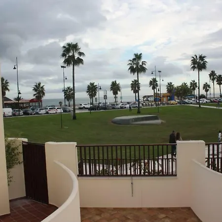 Duplex On The Beachfront * 托雷莫利诺斯